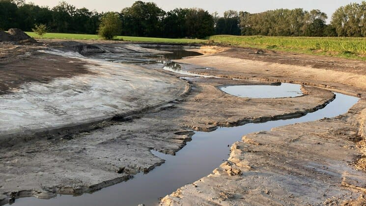 De opnieuw meanderende Galderse beek