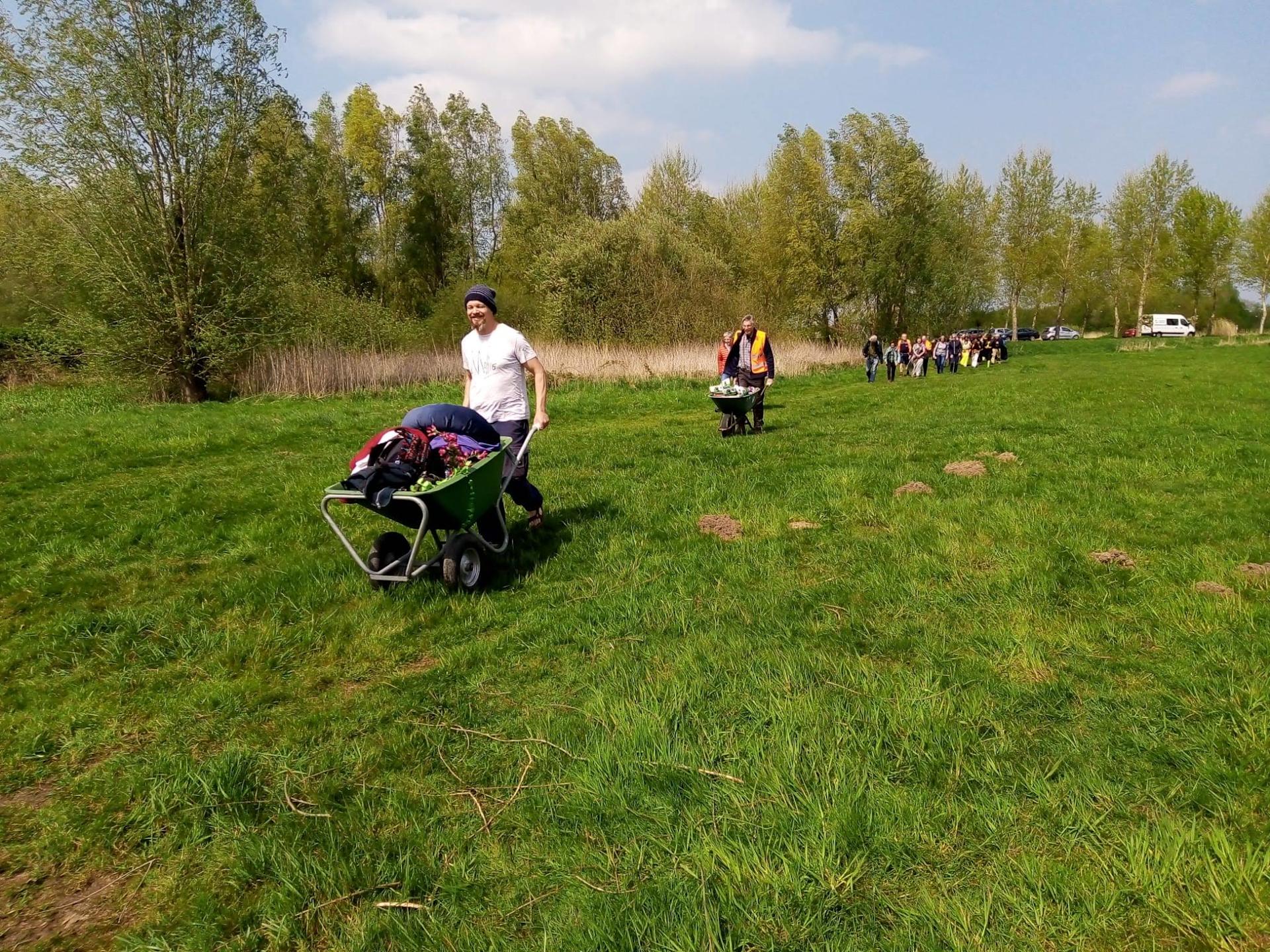 Henry Mentink met zijn Krui-tocht bij de Haverleij