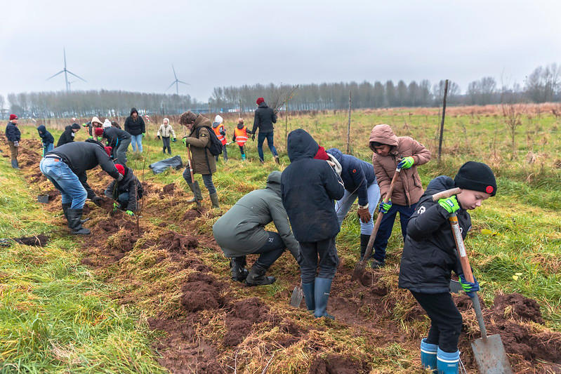 Leerlingen van de Engelense Jenaplanschool planten 1.500 bomen!